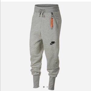 ISO Nike sportswear nsw x small or small